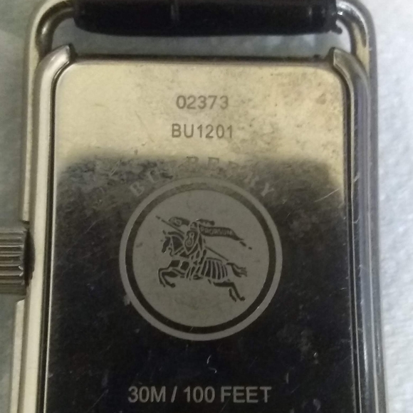 Vintage Burberry watch - Picture 7 of 10